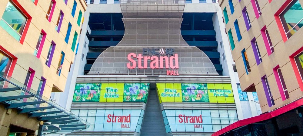 Strand Mall
