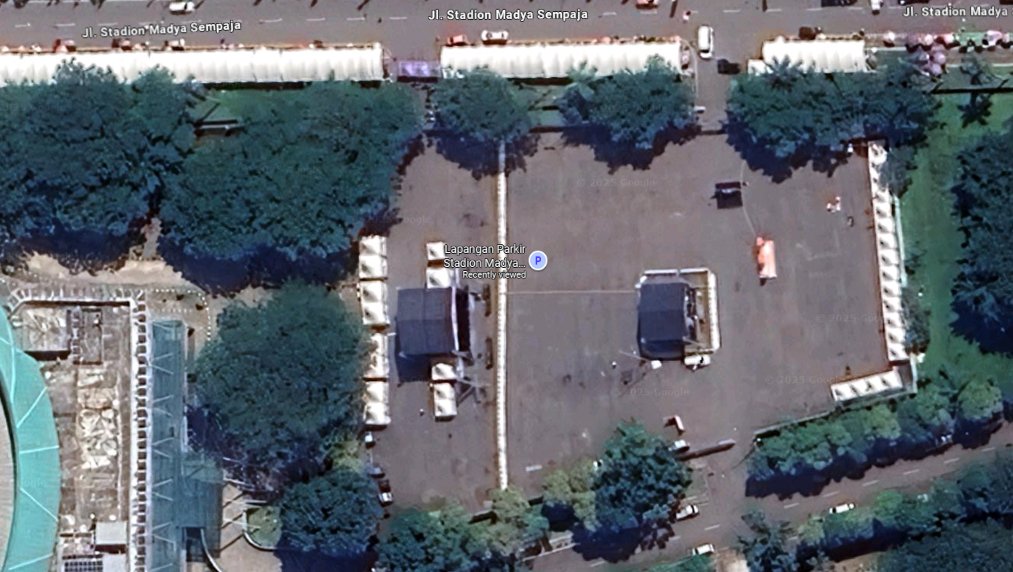 Lapangan Parkir Gor Sempaja